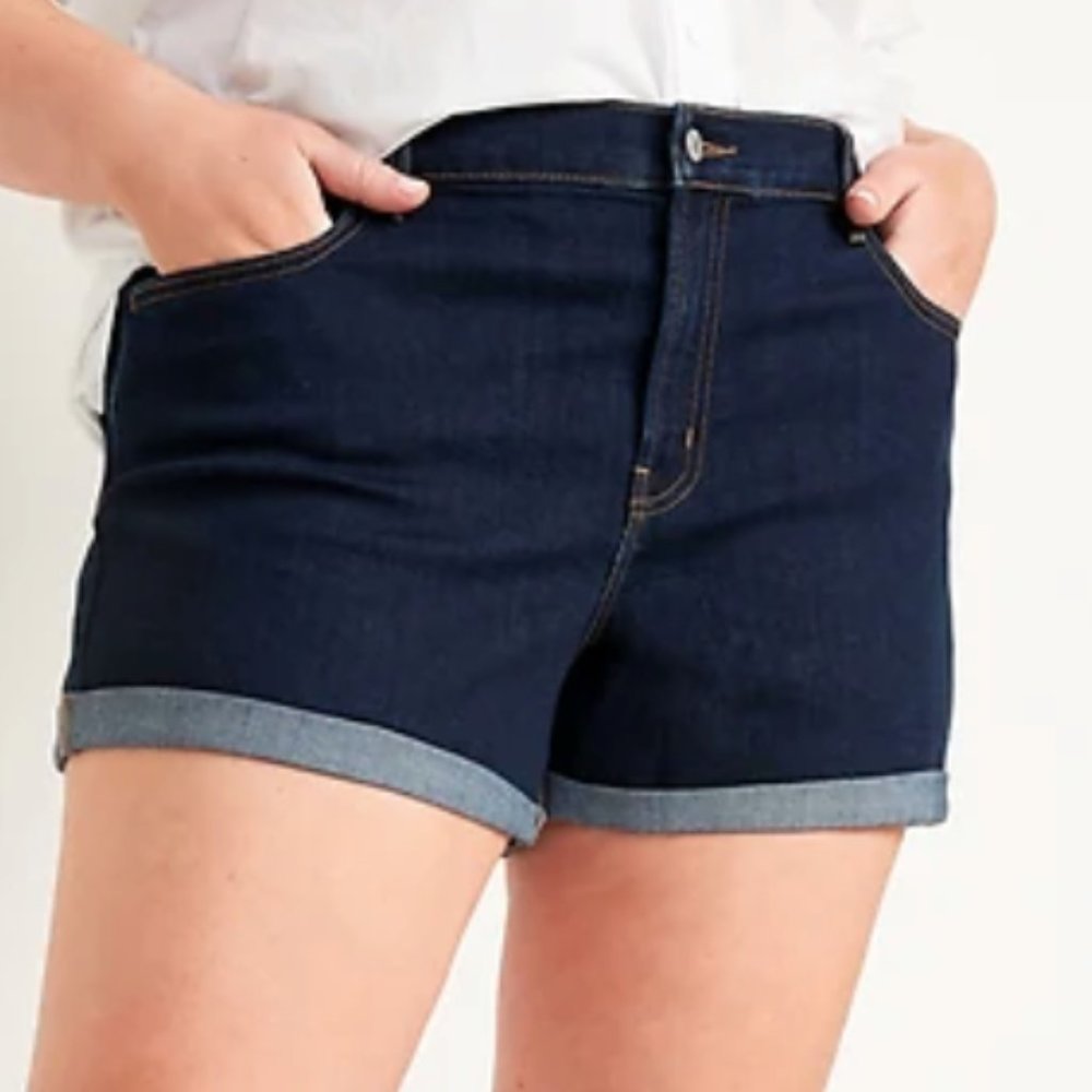 Old Navy Mid Rise Dark Wash Jean Shorts Size 20 NWT